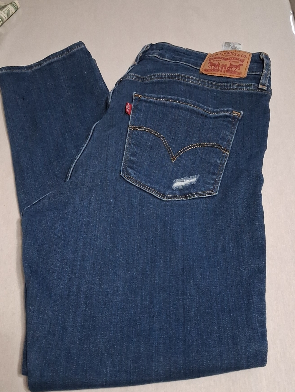 Levi's Women's Dark Blue Skinny Ankle Jeans